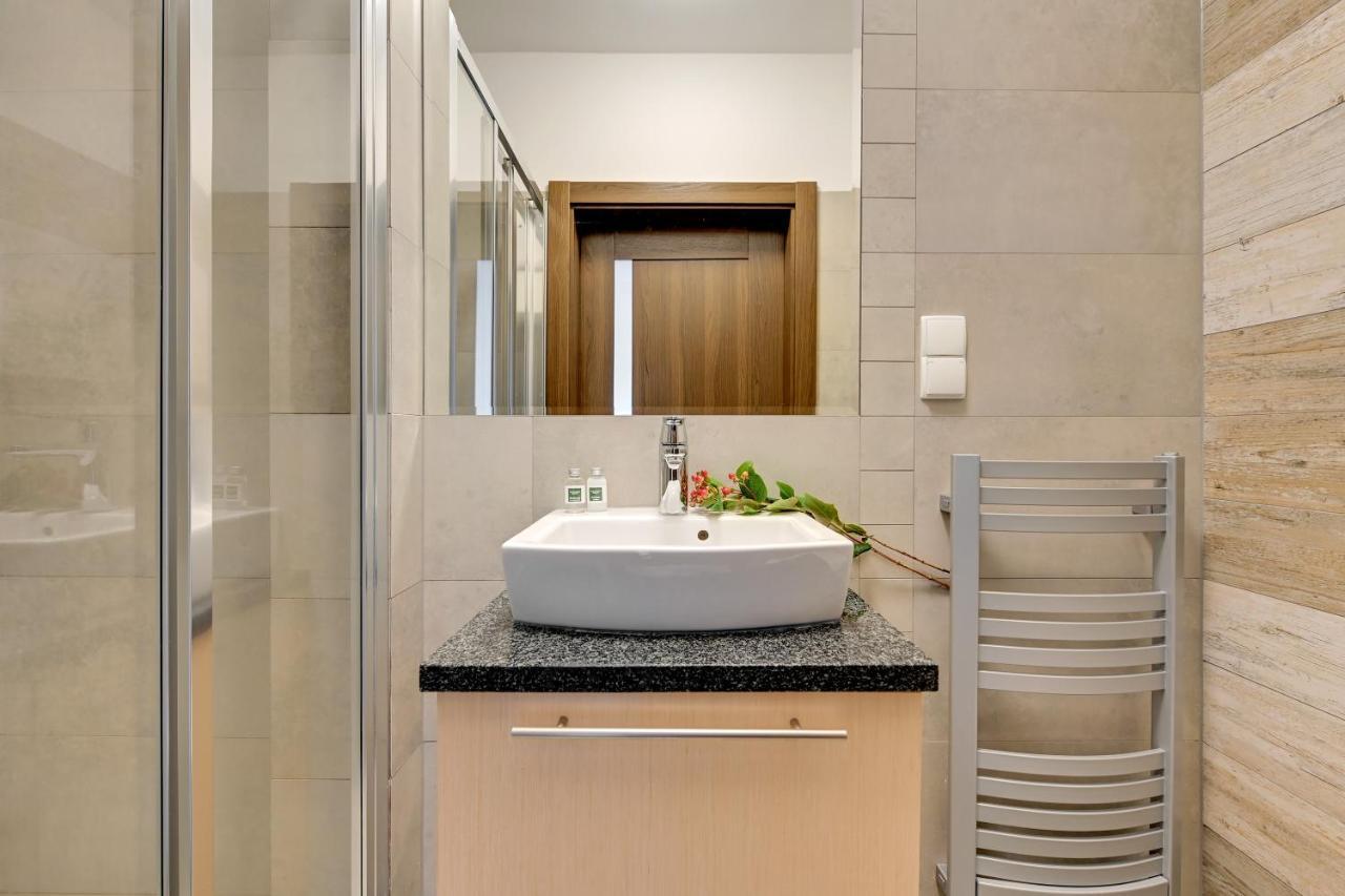 Premium Residence By Welcome Apartment غدانسك المظهر الخارجي الصورة