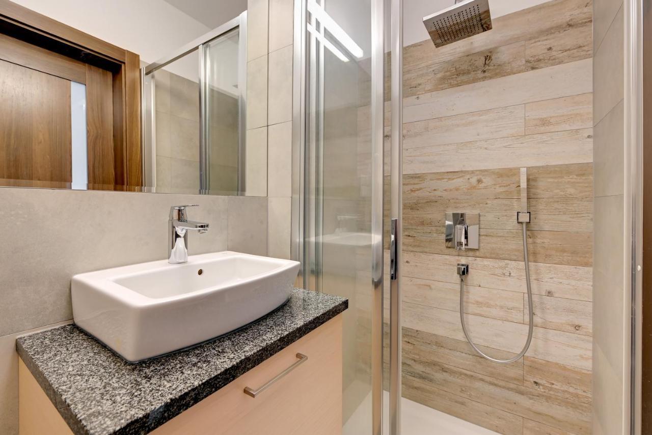 Premium Residence By Welcome Apartment غدانسك المظهر الخارجي الصورة